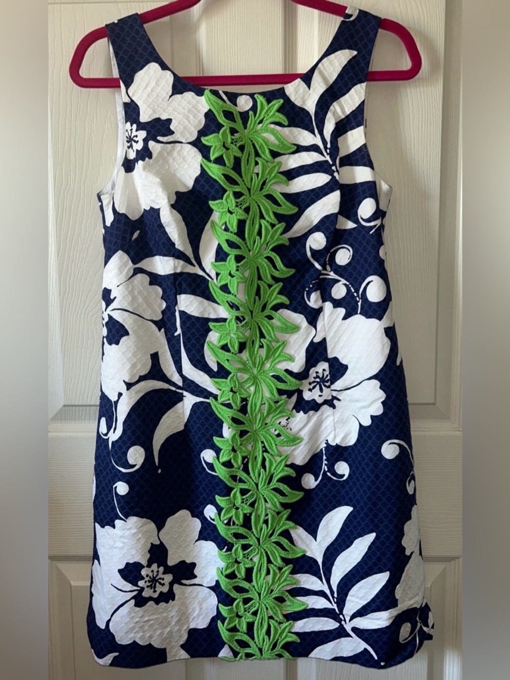 Lilly Pulitzer Delia Navy & White Johnny B Applied Green Lace Shift Dress Size 6 - Picture 3 of 9